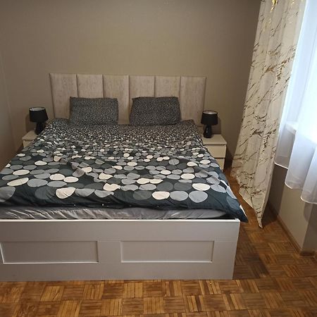 Apartament Parkowa ノヴィ・タルク エクステリア 写真
